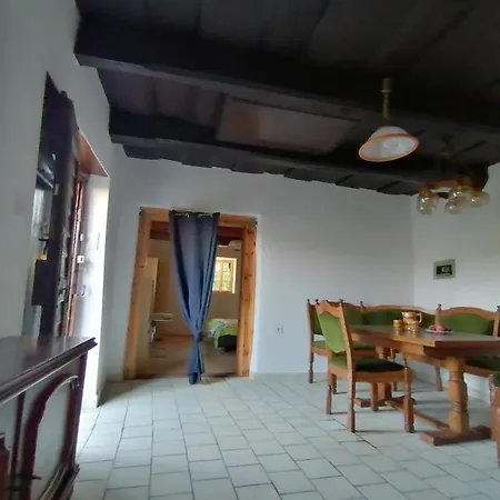 Kleine Weinberghaeuschen In - Jaegerpince بيت للعطل Garabonc