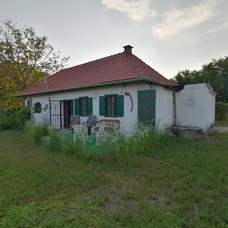 Kleine Weinberghaeuschen In - Jaegerpince Garabonc